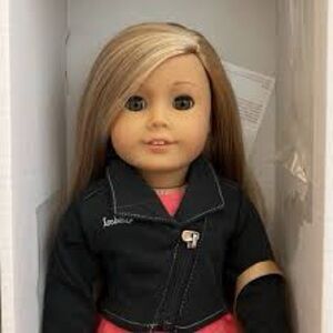 American Girl Doll
isabelle Palmer with Navy Jacket and Tan Shoulder Bag
